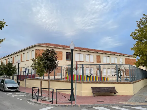 Colegio de Educación Infantil y Primaria (C.E.I.P.) Ensanche. - Teruel