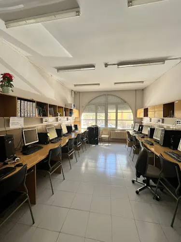 Centro Público de Educación de Personas Adultas (C.E.P.A.) Isabel de Segura - Teruel