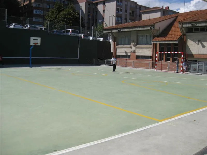 Colegio Público Serantes - Colegio público en Santurtzi - foto 2