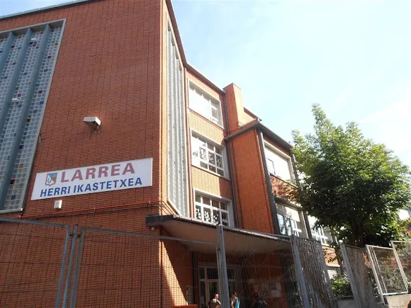 CEIP Larrea