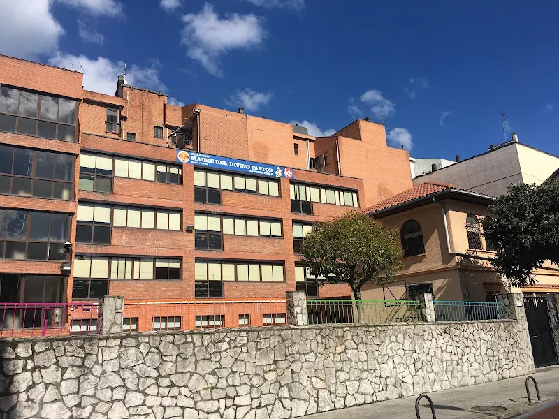 Colegio MDP Las Arenas - Escuela primaria y secundaria en Portugalete - foto 2
