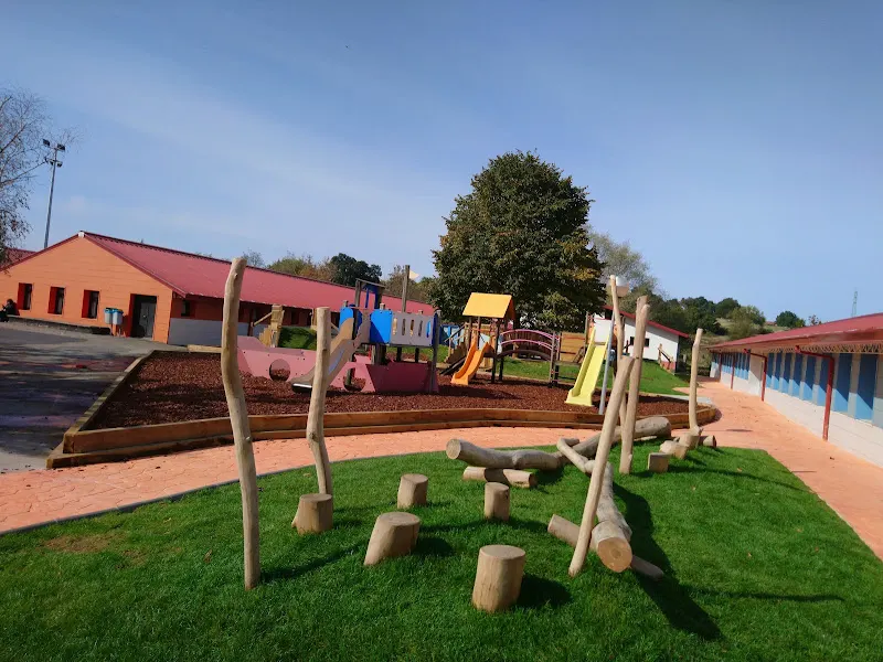 Larramendi Ikastola - Centro escolar en Mungia - foto 2