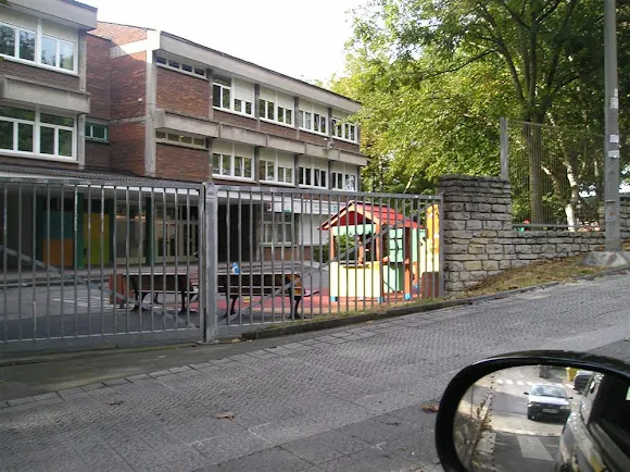 Colegio Público Artaza los Pinos