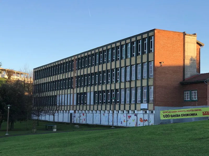 Colegio Público Ruperto Medina Ikastetxea