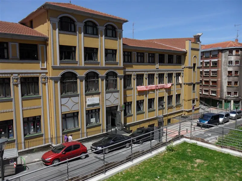 Colegio Público Vista Alegre - Colegio público en Sestao - foto 2