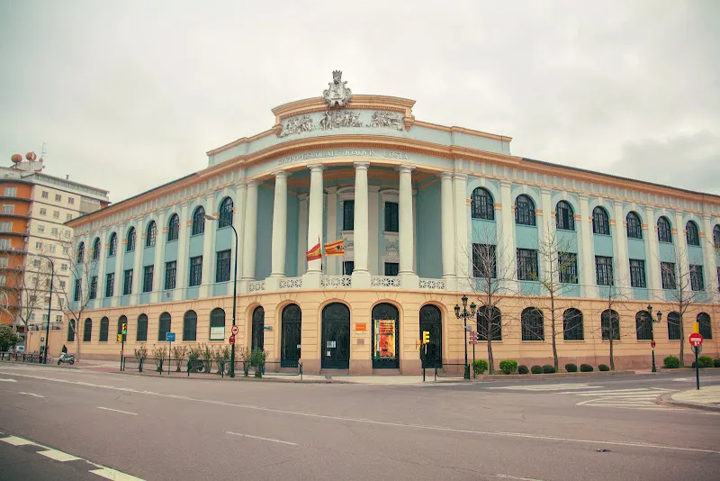 Colegio Público Joaquín Costa - Colegio público en Zaragoza - foto 2