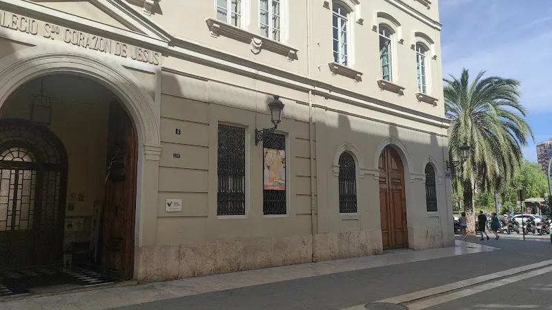 COLEGIO VEDRUNA. SAGRADO CORAZÓN - CARMELITAS - Escuela católica en Valencia - foto 2
