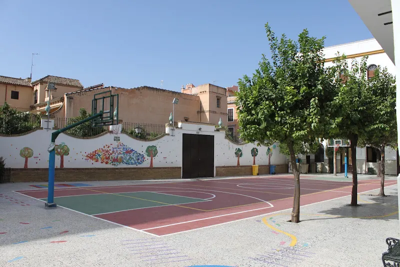 Colegio Sagrado Corazón - Fundación Spínola - Colegio concertado en Sevilla - foto 2