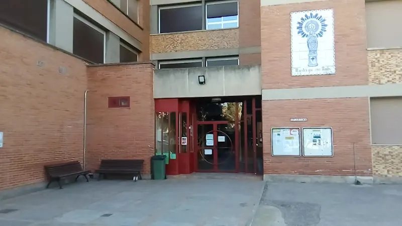 Fundación Escuela Teresiana. Colegio Padre Enrique de Ossó - Colegio concertado en Zaragoza - foto 2