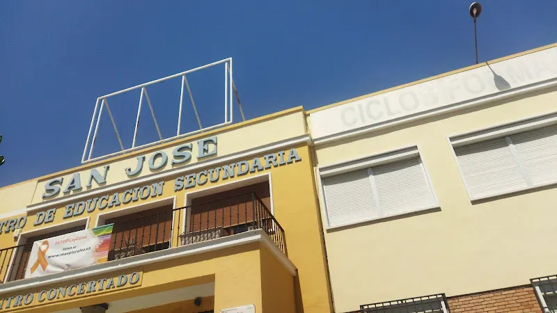 Colegio Concertado San José - Centro de educación secundaria en Málaga - foto 2