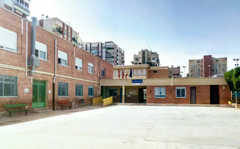 CEIP Nicolás de las Peñas - Colegio público en Murcia - foto 2