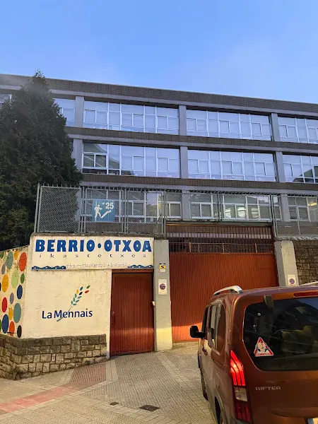 La Mennais Bilbao Berrio - Otxoa - Colegio concertado en Bilbao - foto 3