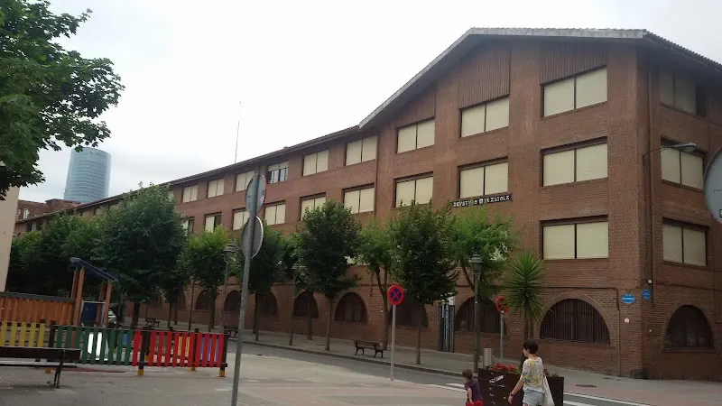 Deustuko Ikastola - Colegio público en Bilbao - foto 2