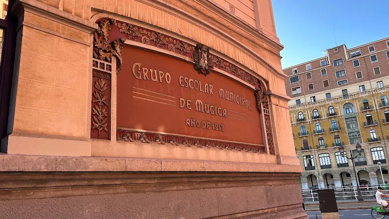 Colegio Público Mujika