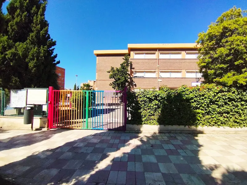 Colegio Público Santo Domingo - Colegio público en Deza - foto 2