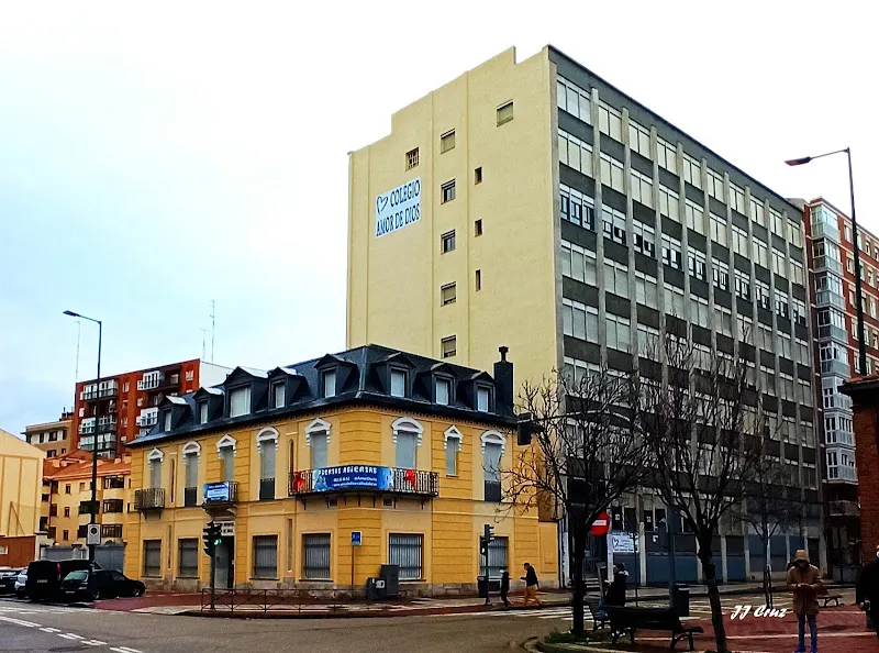 Colegio Amor de Dios - Colegio concertado en Valladolid - foto 2