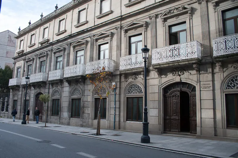 Colegio Carmelitas Vedruna Vigo - Colegio concertado en Vigo - foto 2
