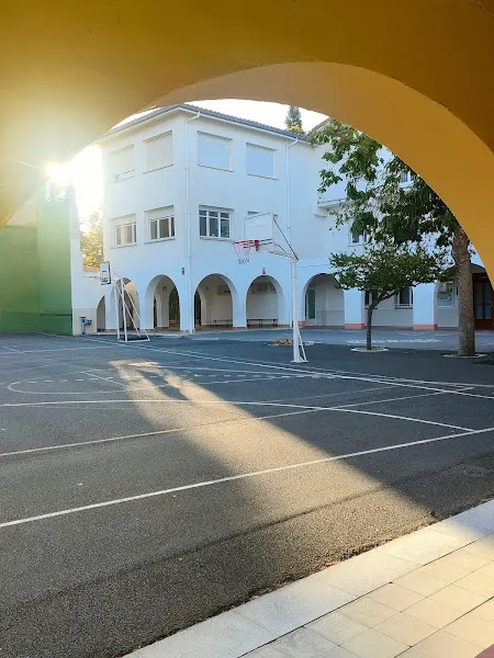 Vitoria International School - Colegio privado en Vitoria-Gasteiz - foto 2