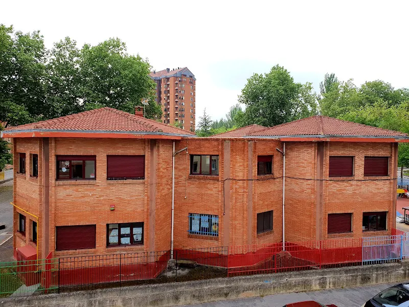 Adurtza Ikastola - Colegio bilingüe en Vitoria-Gasteiz - foto 2