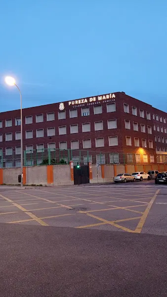 Colegio Sagrada Familia Pureza de María. Granada