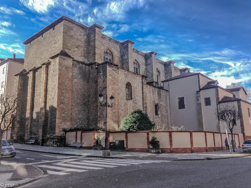 Colegio Santo Domingo de Guzmán - FESD - Oviedo