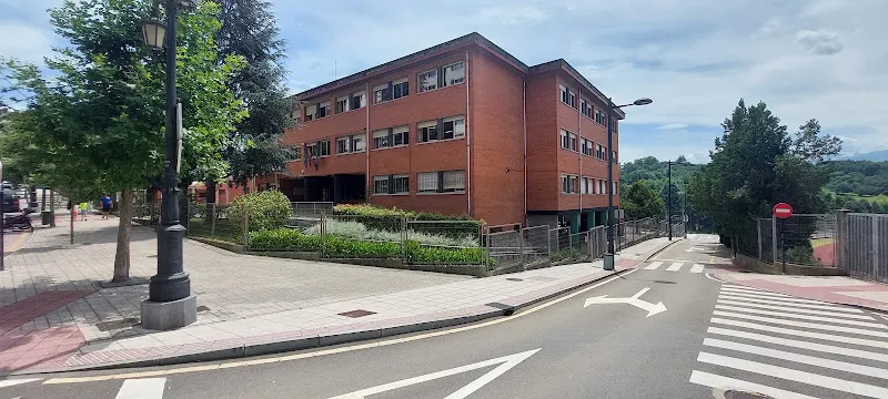 Colegio Público Veneranda Manzano