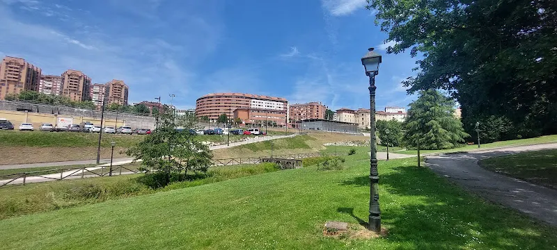Colegio Público Veneranda Manzano - Colegio público en Oviedo - foto 2