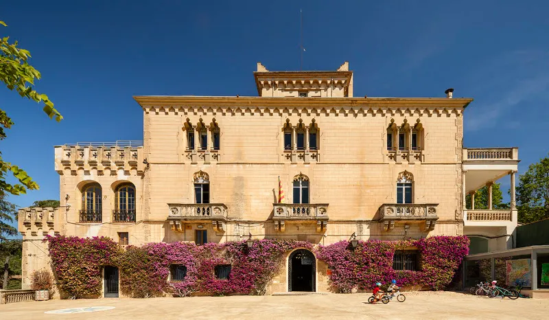 Escuela Garbí Pere Vergés Badalona - Badalona