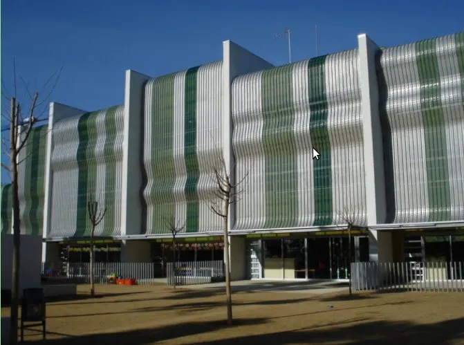 Escola Artur Martorell - Escuela de primaria en Badalona - foto 2