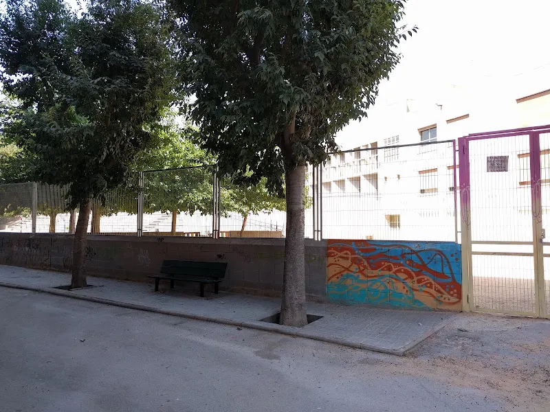 Instituto Escuela Rafael Alberti - Escola K-12 en Badalona - foto 2