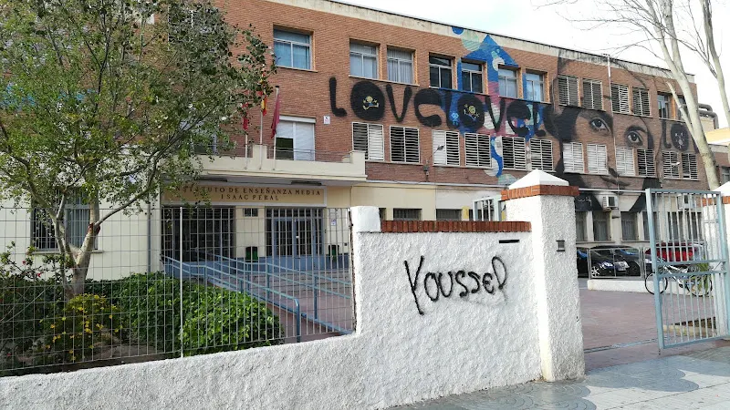 IES Isaac Peral - Instituto de secundaria en Cartagena - foto 2