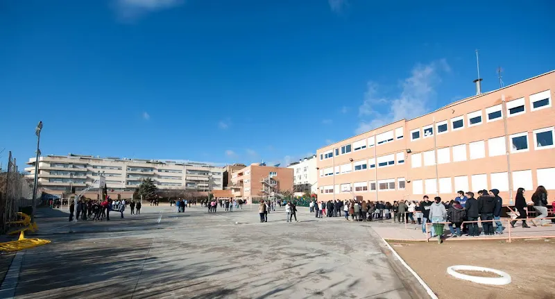 Escuela Sagrado Corazón de Terrassa - Escuela católica en Terrassa - foto 2