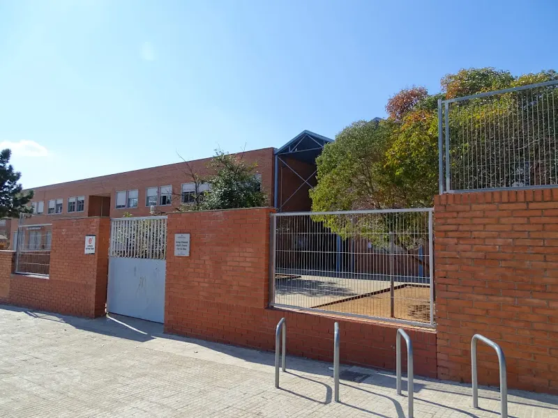 Escola Font de l'Alba - Colegio público en Terrassa - foto 2