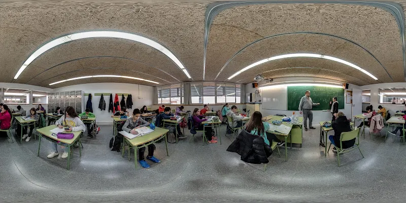 Institut Montserrat Roig