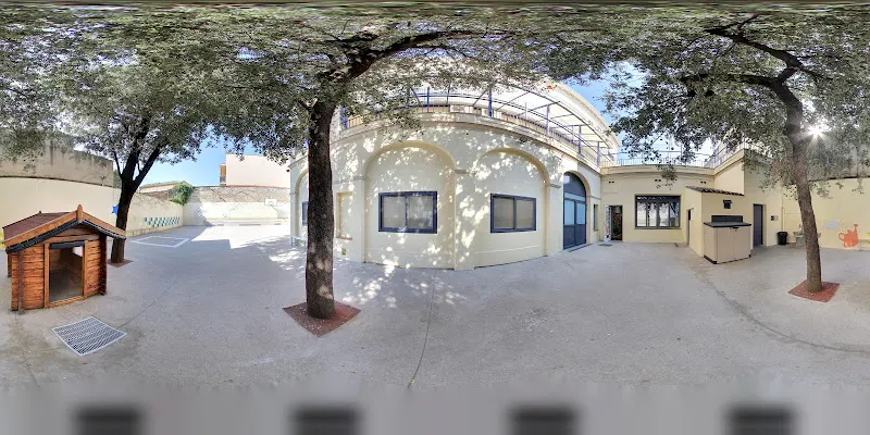 Escola Estel - Escuela primaria y secundaria en Sabadell - foto 2