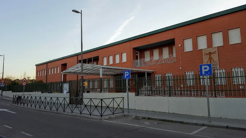 Colegio Público Leonardo da Vinci - Colegio público en Mostoles - foto 2