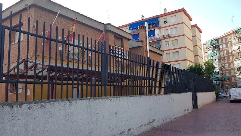 CEIP Rosalía de Castro - Colegio público en Mostoles - foto 2