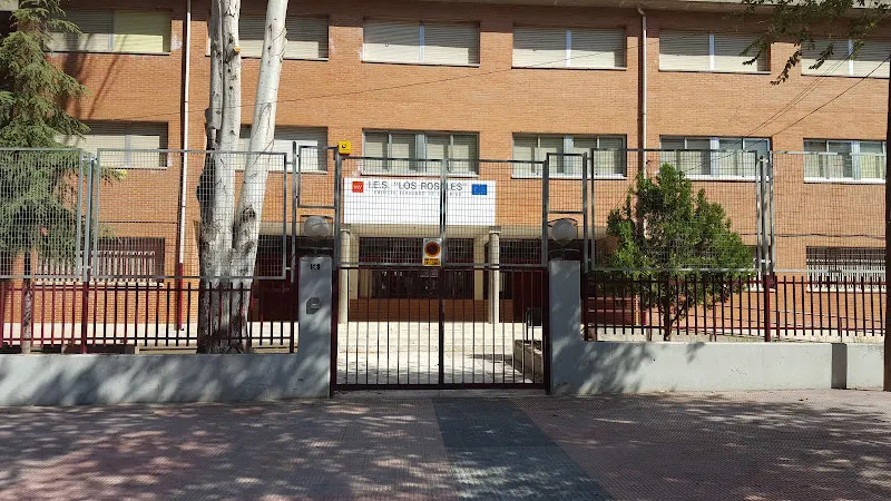 IES Los Rosales - Instituto de secundaria en Mostoles - foto 2