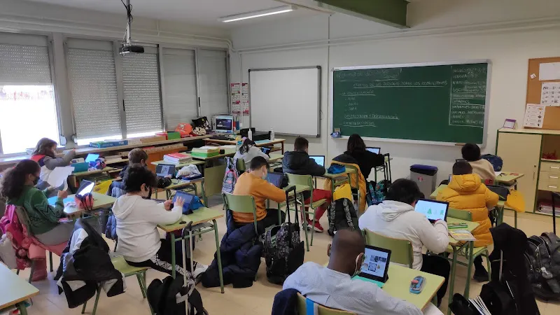 CEIP Antonio de Nebrija - Colegio público en Alcalá de Henares - foto 2
