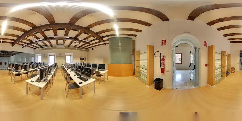 Colegio San José de Caracciolos - UAH (Facultad de Filosofía y Letras) - Alcalá de Henares