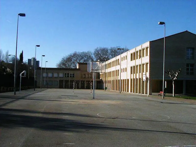 IES Biurdana BHI - Instituto de secundaria en Pamplona - foto 2