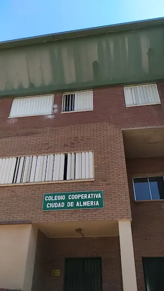 Colegio Cooperativa Ciudad de Almería - Colegio concertado en Almería - foto 2