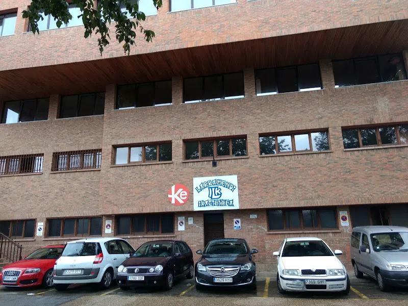 Larramendi Ikastetxea - Centro de educación secundaria en Donostia-San Sebastian - foto 2