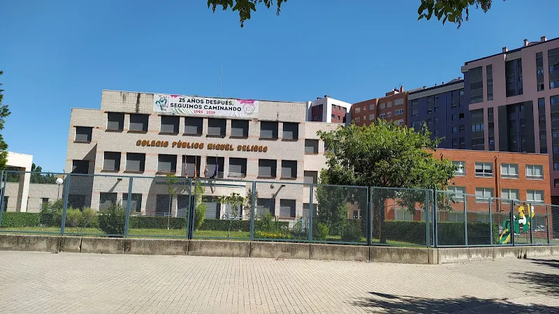 CEIP Miguel Delibes - Escuela de primaria en Burgos - foto 2