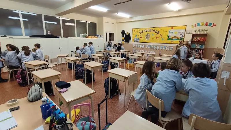 Colegio MM. Concepcionistas - Colegio concertado en Burgos - foto 2