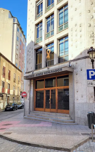 Colegio "Jesús Reparador" (Reparadoras) - Burgos