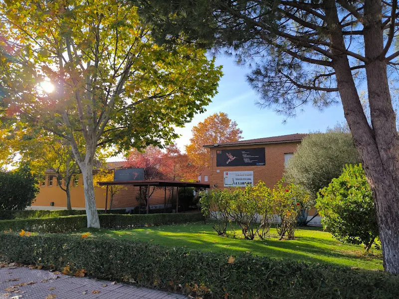 IES Luis Buñuel - Escuela secundaria en Alcorcón - foto 2