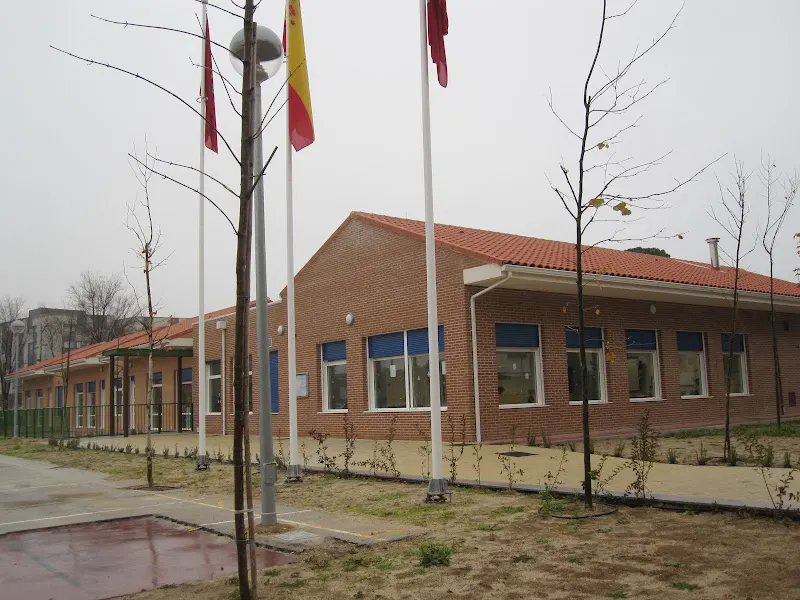 CEIP Emperador Carlos V - Escuela de enseñanza general en Getafe - foto 2