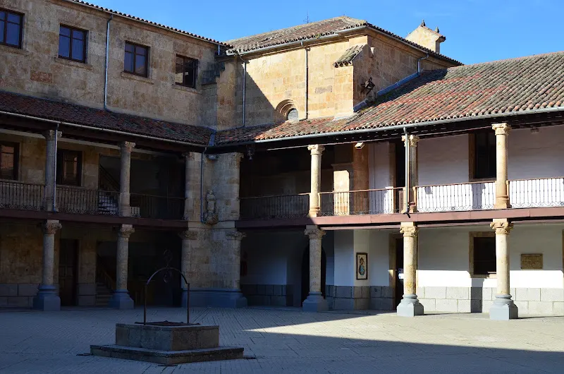 Centro Concertado Sagrada Familia - Siervas - Colegio concertado en Salamanca - foto 2