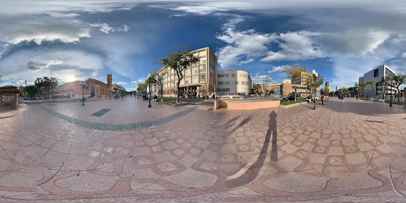 Institut Francesc Vidal i Barraquer - Instituto de secundaria en Tarragona - foto 2
